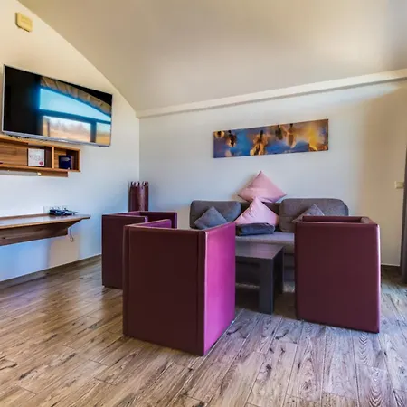 Lagovida Duenenhaus Comfort Familia F Am Stoermthaler