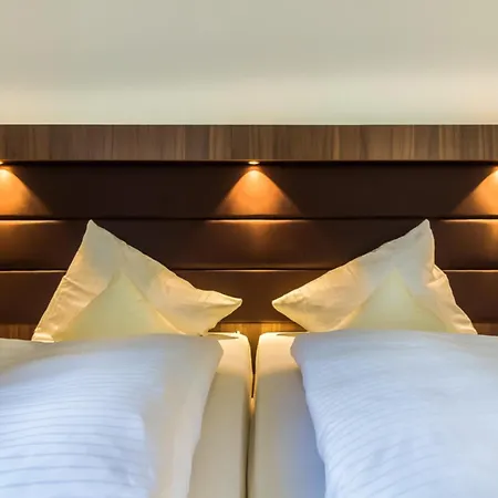 Lagovida Duenenhaus Comfort Familia F Am Stoermthaler *